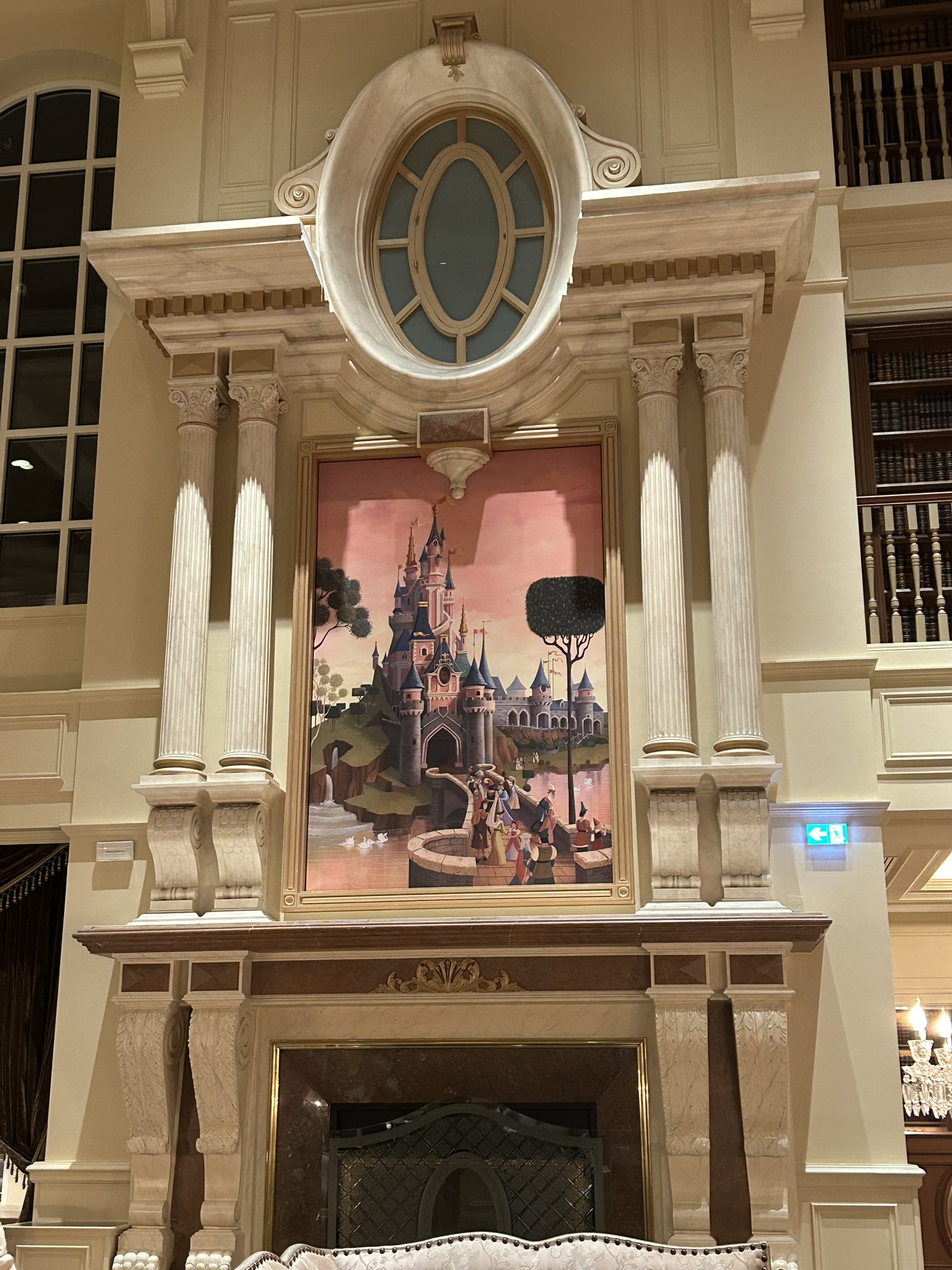 Does Castle Club at Disneyland Hotel Leave Wheelchair Users Behind?