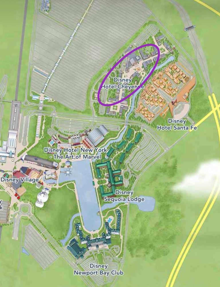 Map showing the location of Hotel Cheyenne opposite Hotel Santa Fe