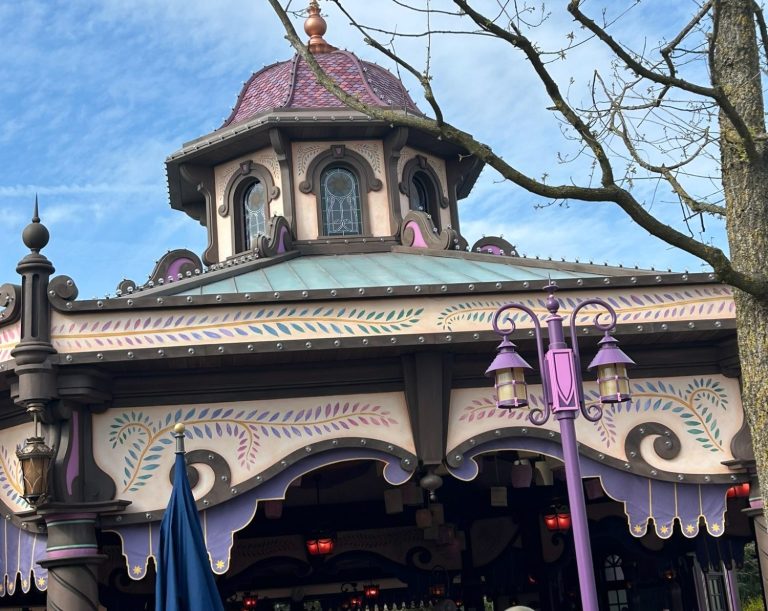Tangled Spin exterior The ride exterior with purple accents and rapunzel themed decorations