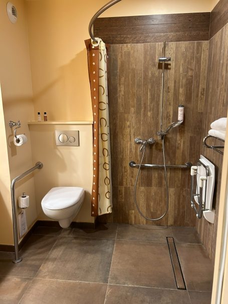 Accessible wetroom